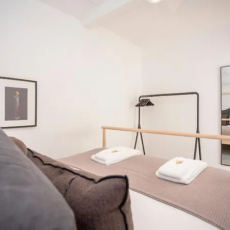 Liiiving In - Ribeira Vintage View *