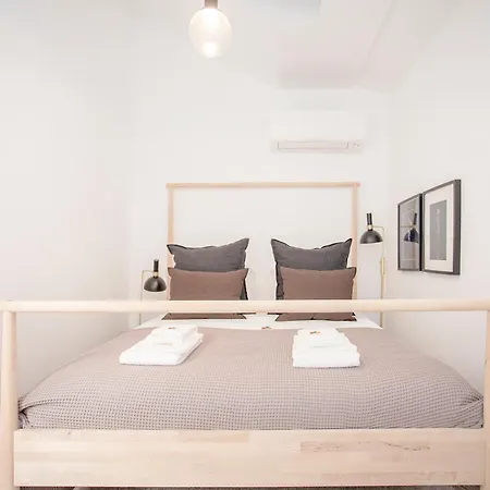 Liiiving In - Ribeira Vintage View