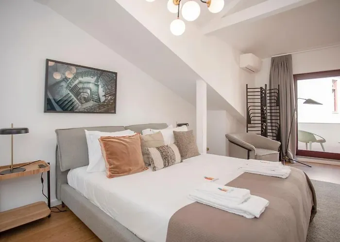 Liiiving In - Ribeira Vintage View 포르투