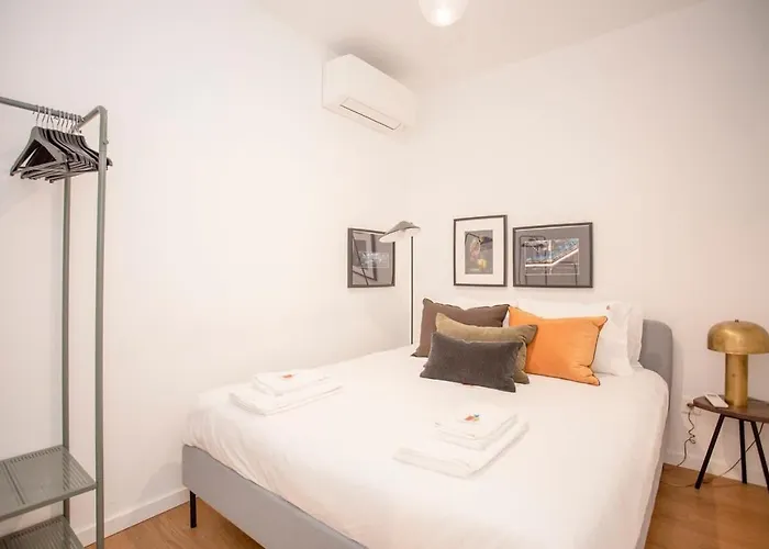 Liiiving In - Ribeira Vintage View 포르투