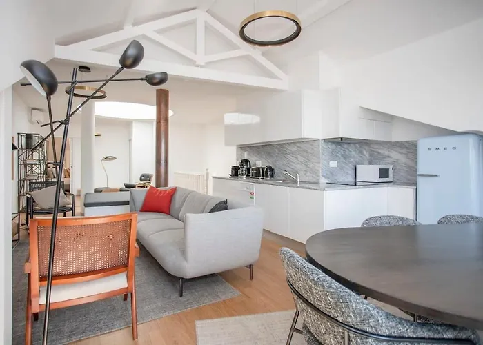 Liiiving In - Ribeira Vintage View 아파트 포르투