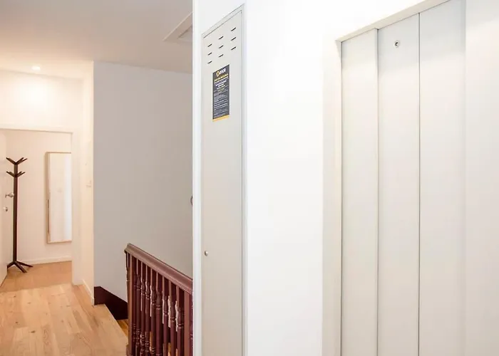 Liiiving In - Ribeira Vintage View