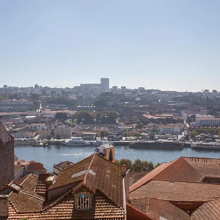 Liiiving In - Ribeira Vintage View 포르투
